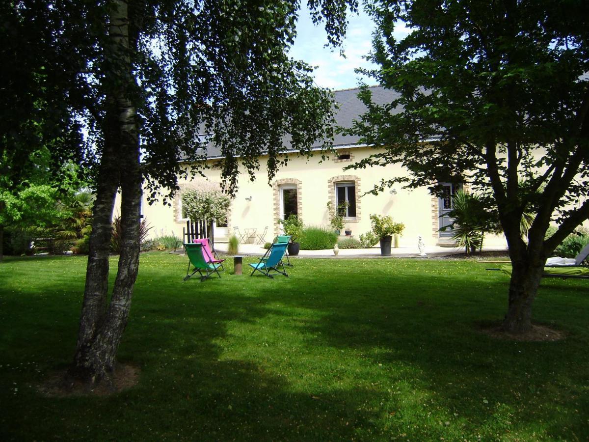 Chambres D'Hotes Mauvierges Segre Exterior photo